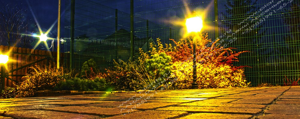 Освещение сада - миксбордер у спортивной площадки